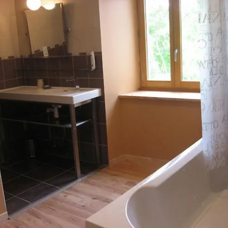 Dom wakacyjny Maison De Caractere Avec Grand Terrain, Proche D'arlempdes, Labels Ecogite Et Tourisme & Handicap - Fr-1-582-118